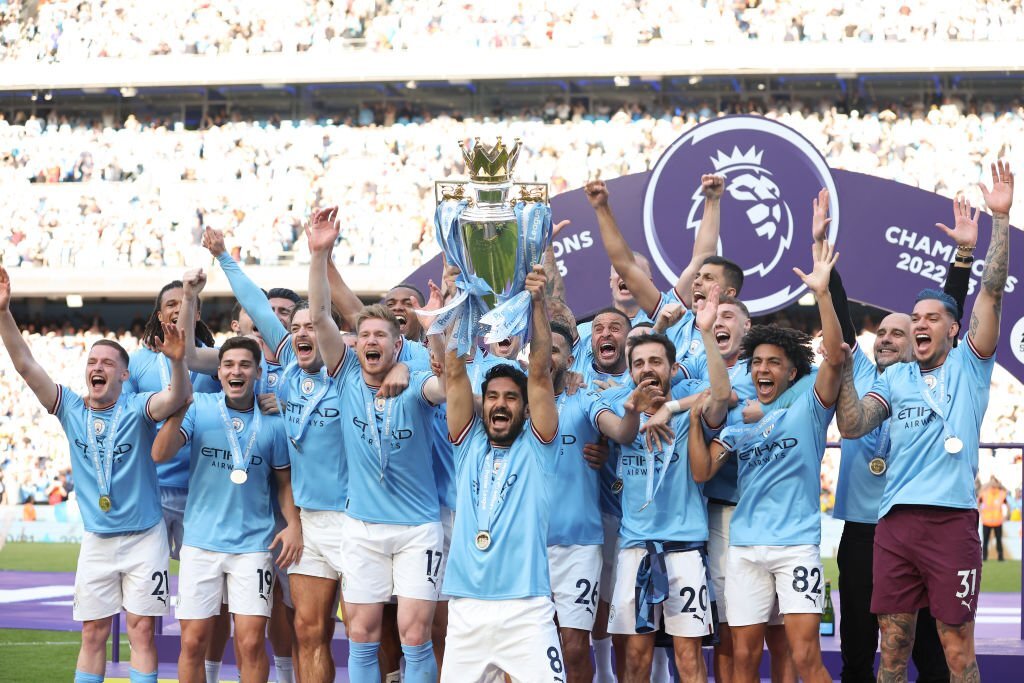 Chùm ảnh: Man City đăng quang chức vô địch Premier League 2022/23 - Ảnh 3.