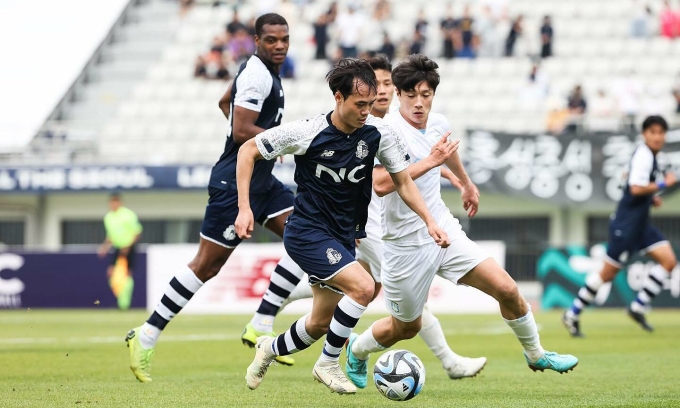 Suýt ghi bàn, Văn Toàn tạo ấn tượng cực mạnh khi đá chính ở K-League 2 - Ảnh 1.
