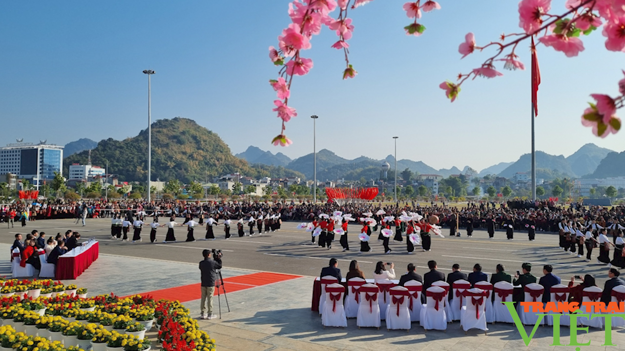 Sơn La: Giữ gìn và phát huy giá trị văn hóa các dân tộc - Ảnh 2.