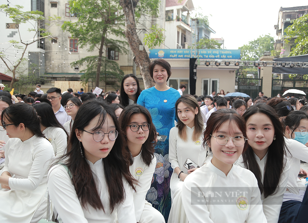 Nam sinh nói lời chia tay trong lễ bế giảng khiến toàn trường lặng người: Hay hơn văn mẫu - Ảnh 8.