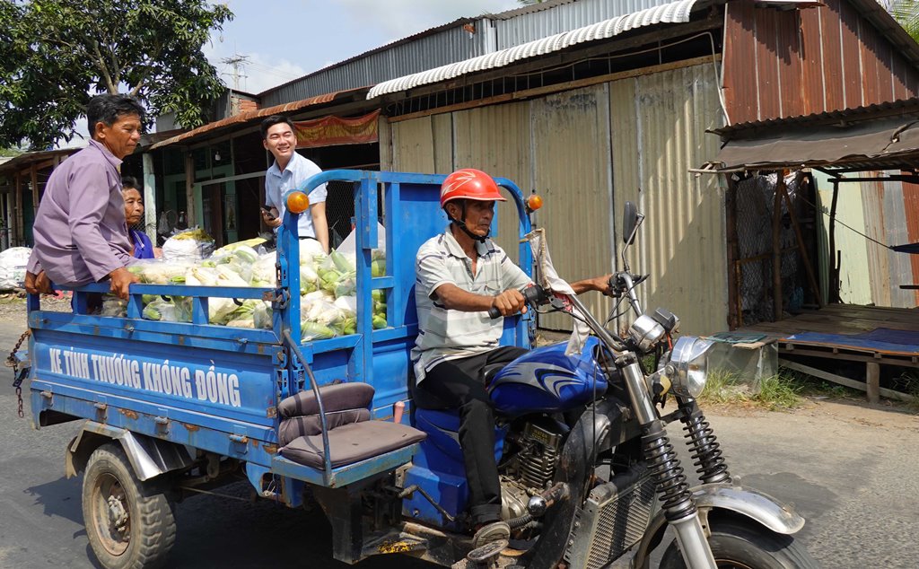 Một cái chợ bên dòng kênh Thần Nông nổi tiếng ở An Giang, bán 0 đồng, mua cũng 0 đồng, bê trái mít to về - Ảnh 12.