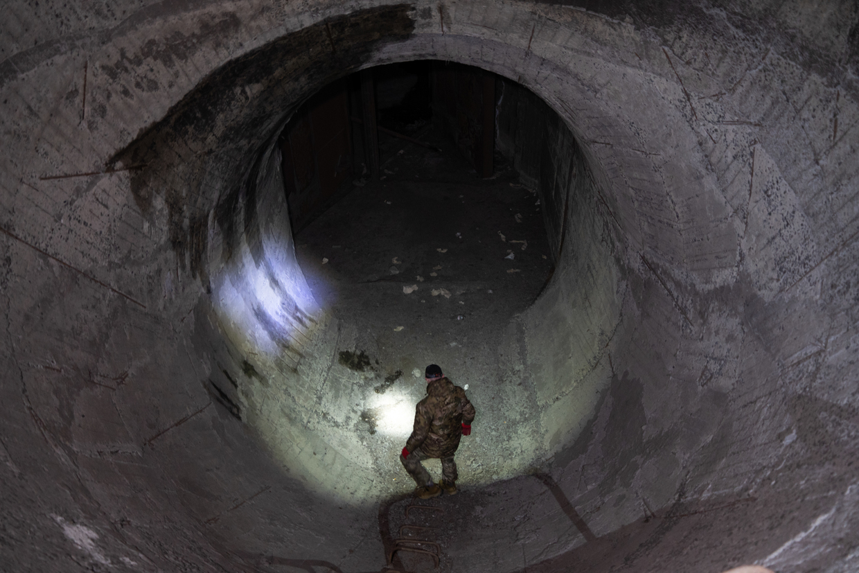 'Sốc tận óc' với mạng lưới đường hầm khổng lồ lính Wagner vừa chiếm được từ quân đội Ukraine - Ảnh 5.