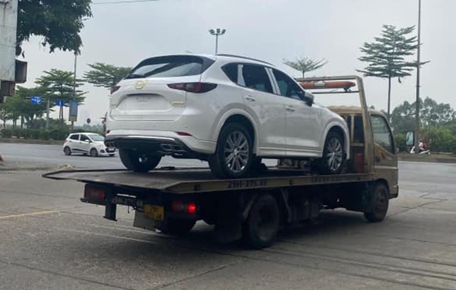 Mazda CX-5 2023 nâng cấp lộ diện tại Việt Nam, bao giờ ra mắt - Ảnh 1.