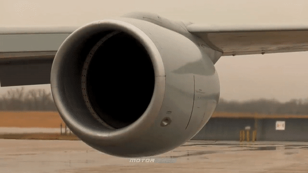 Cận cảnh siêu máy bay WC-135R chuyên &quot;đánh hơi&quot; hạt nhân của Mỹ - Ảnh 5.