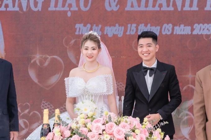 Video cô dâu Ninh Bình bước từ nhà tranh sang biệt thự 4 tỷ gây sốt mạng - Ảnh 5.