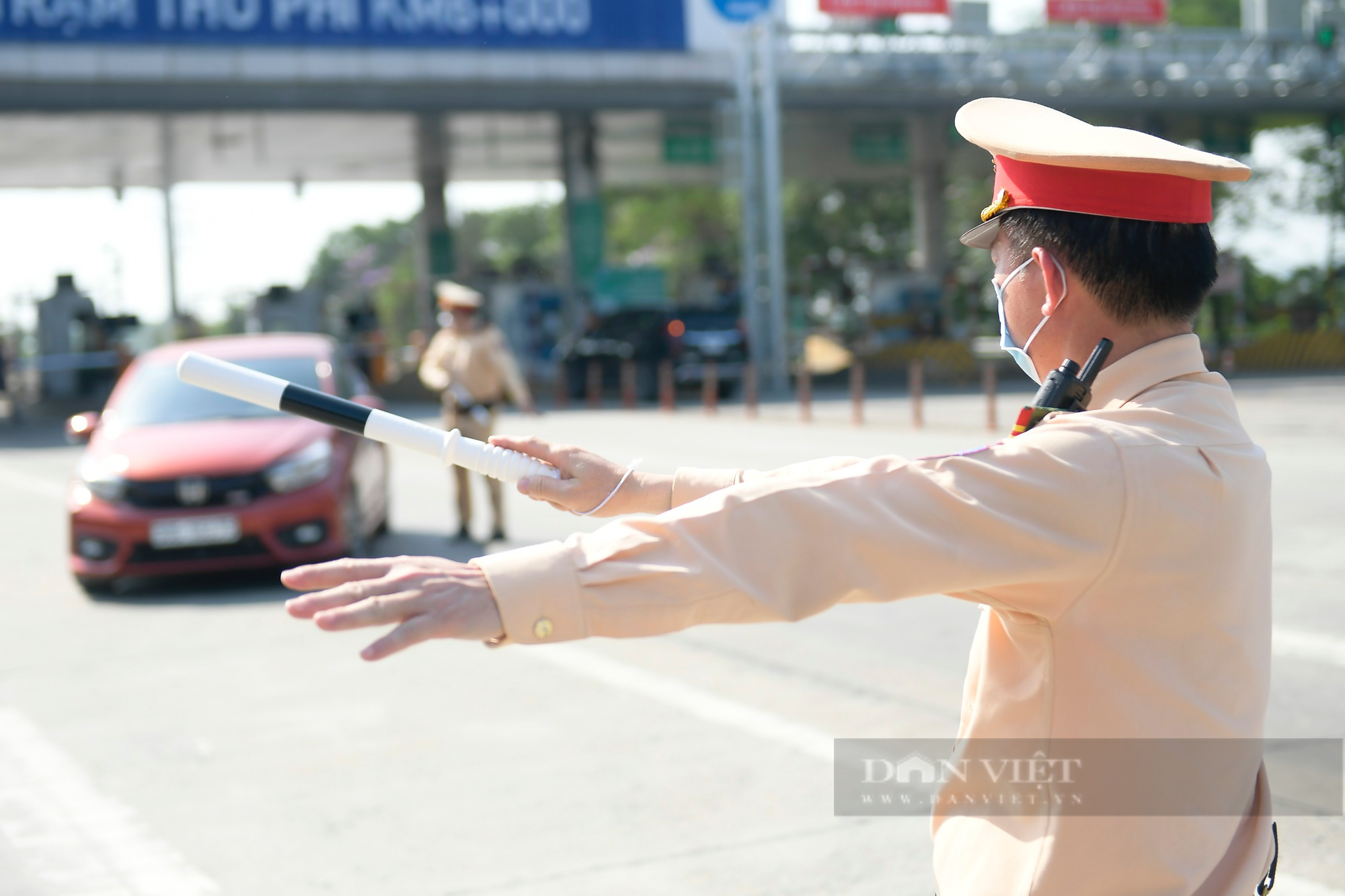 Năm 2023, lỗi không thắt dây an toàn bị phạt bao nhiêu, CSGT có cần chứng minh hình ảnh? - Ảnh 1.