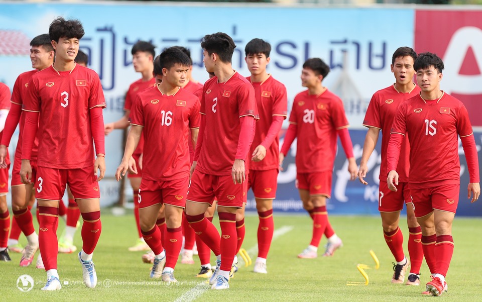 Bốc thăm vòng loại U23 châu Á 2024: U23 Việt Nam dễ thở - Ảnh 2.