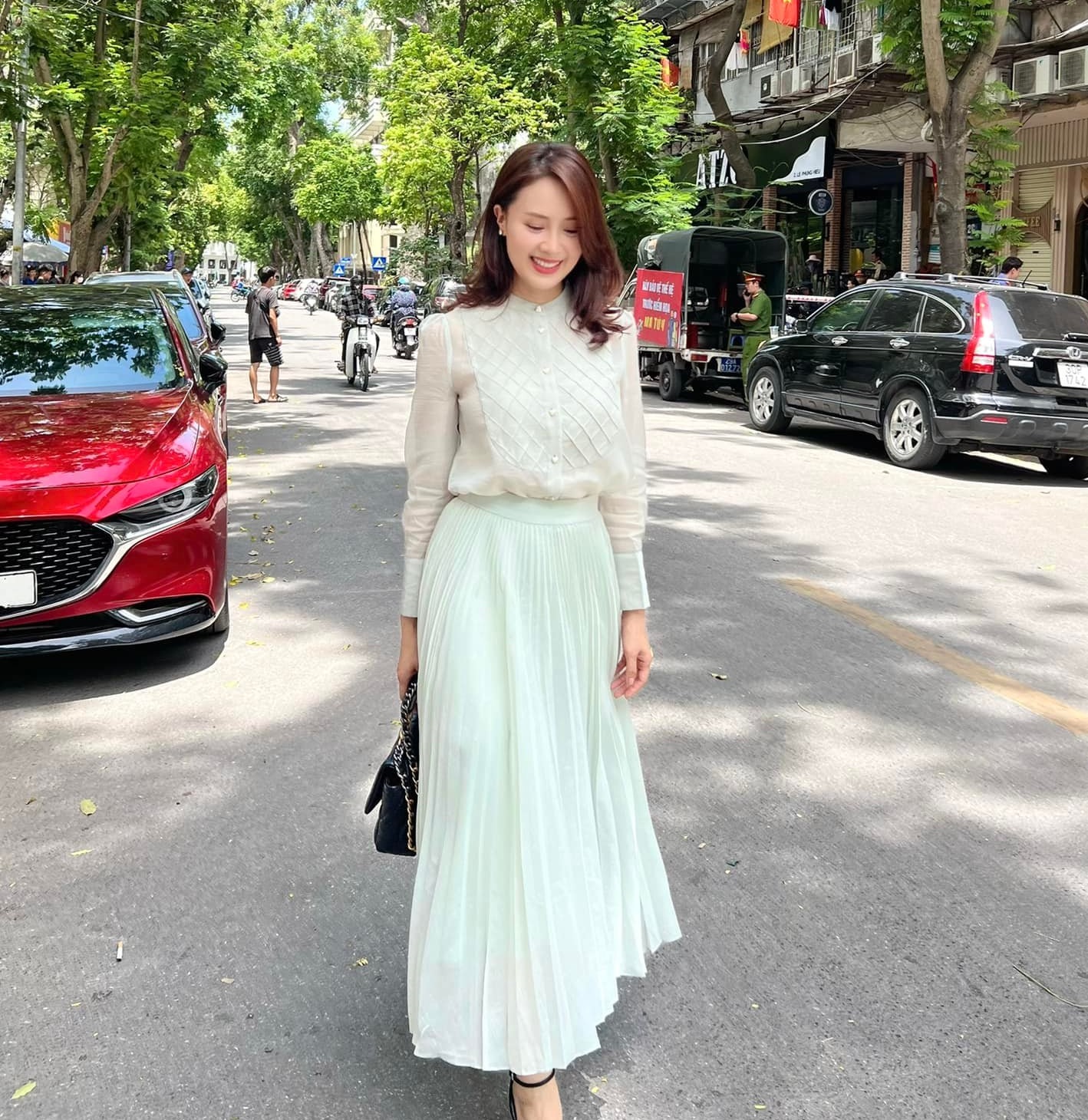 Váy trắng thiết kế thanh lịch Lựa chọn cho cô nàng cá tính, nhẹ nhàng ,  trong trẻo Thiết kế trẻ trung sang trọng | Shopee Việt Nam