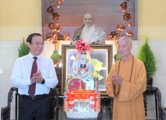 Chủ tịch nước Võ Văn Thưởng chúc mừng đại lễ Phật đản tại TP.HCM - Ảnh 3.