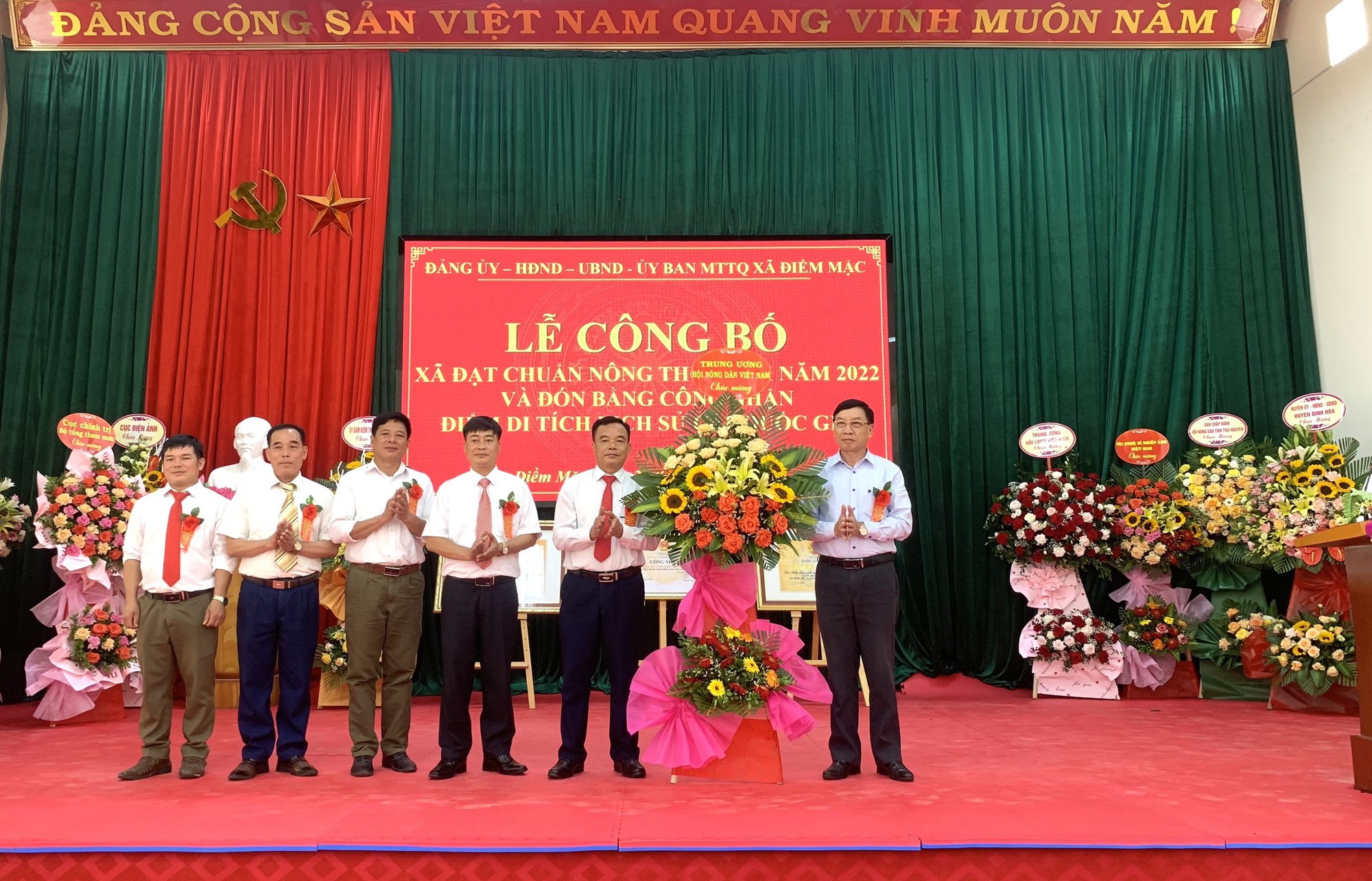 Thái Nguyên: Lễ công bố xã Điềm Mặc đạt chuẩn nông thôn mới, đón bằng công nhận điểm di tích lịch sử cấp Quốc gia - Ảnh 1.