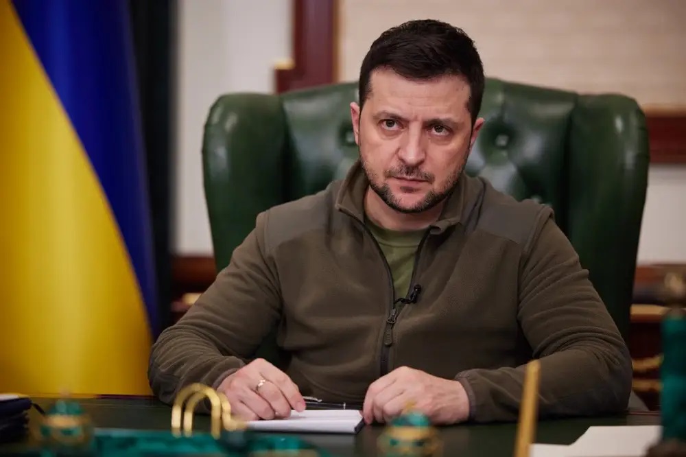 Nga rao bán căn hộ hạng sang của TT Zelensky ở Crimea, lấy tiền cho chiến dịch quân sự - Ảnh 1.