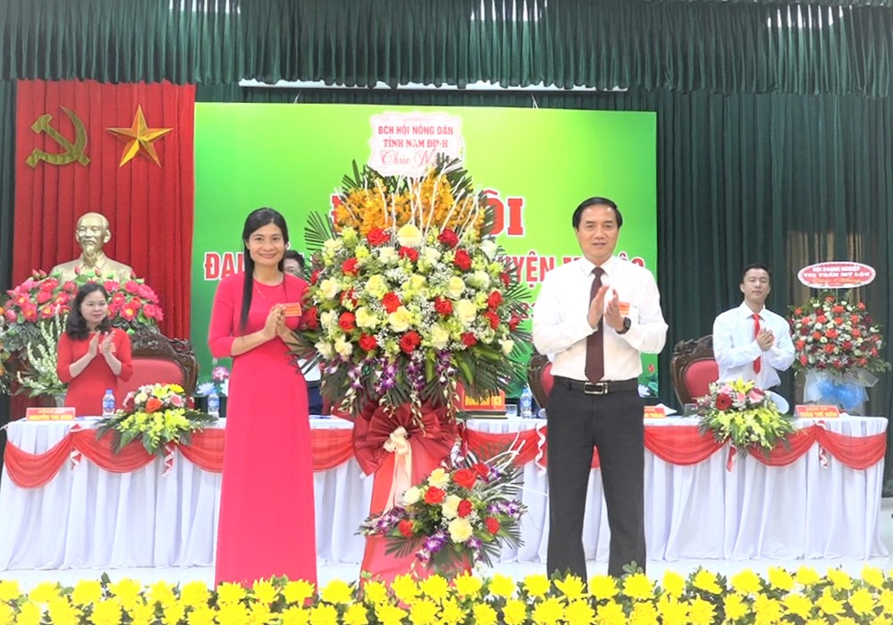 Bà Trần Thị Tuyết tái đắc cử Chủ tịch Hội Nông dân huyện Mỹ Lộc, nhiệm kỳ 2023 - 2028 - Ảnh 2.