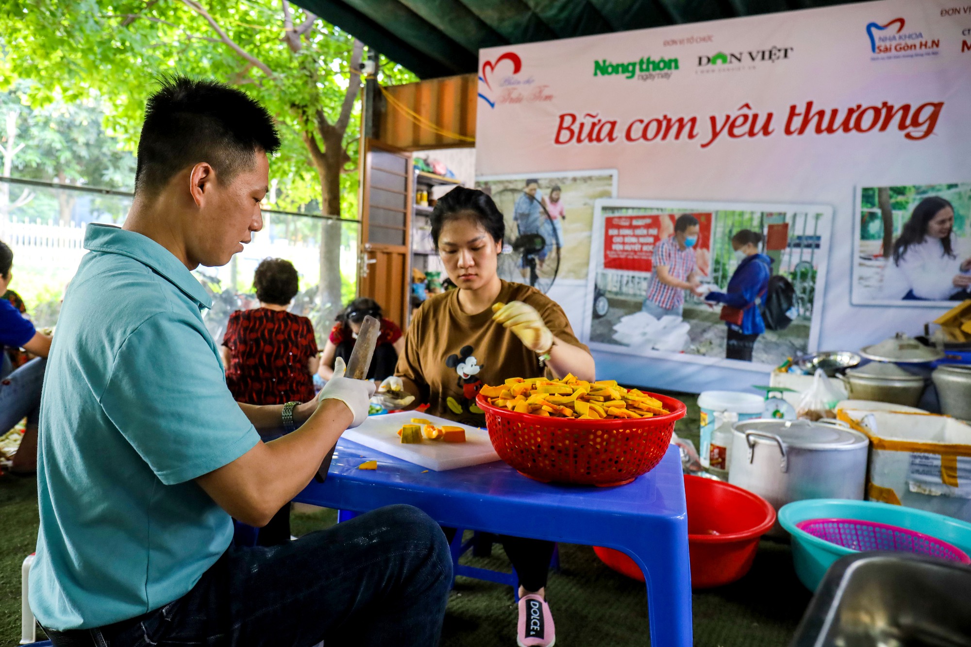 Hành trình của yêu thương từ những suất ăn 0 đồng - Ảnh 3.