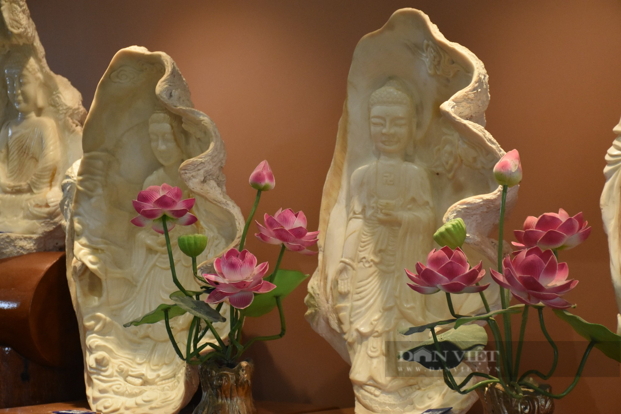 Một ngôi chùa có bộ sưu tập điêu khắc tượng Phật trên vỏ ốc xác lập kỷ lục Việt Nam - Ảnh 7.