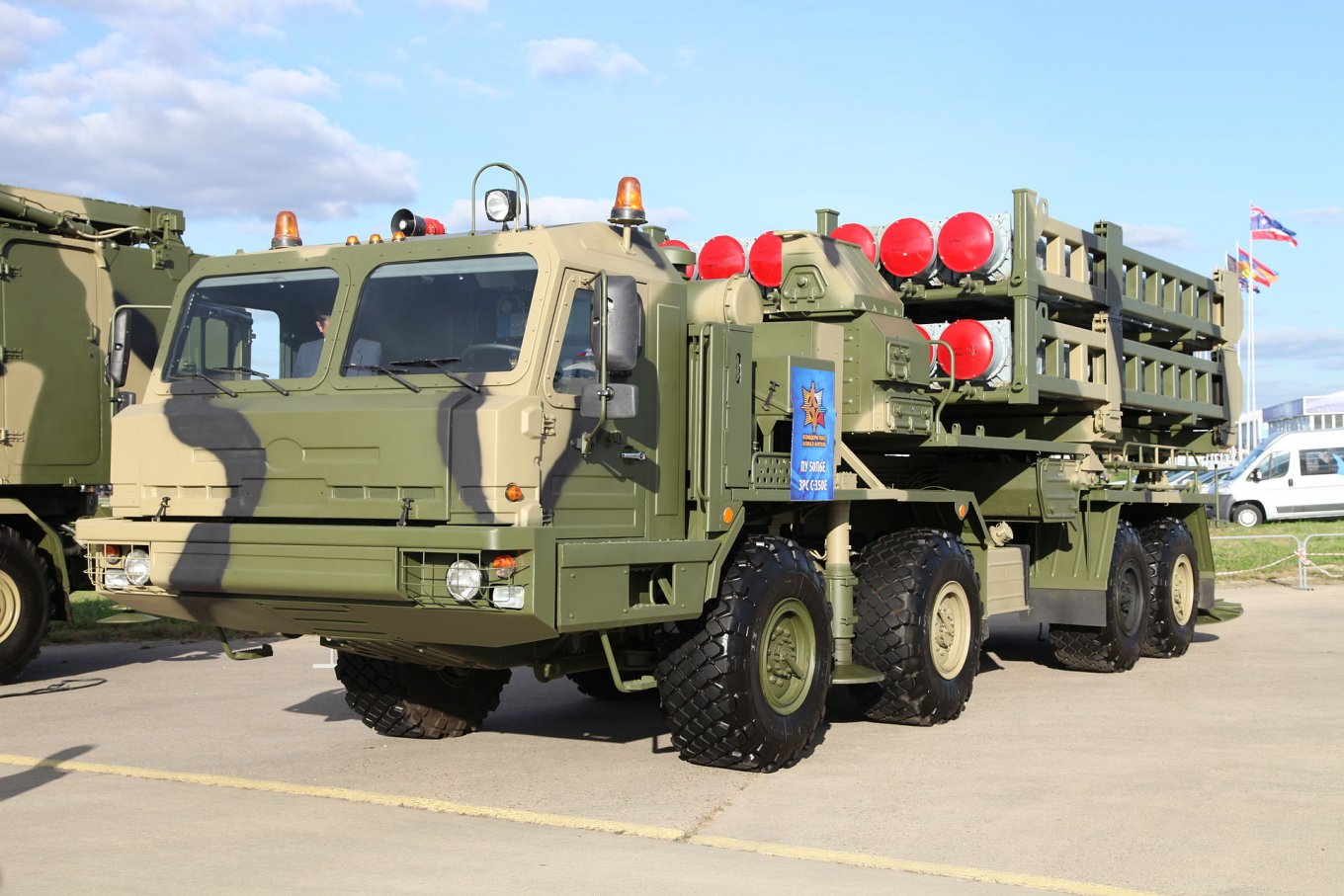 Nga khoe 'vũ khí thần kỳ mới' có thể bắn hạ mục tiêu ở Ukraine mà không cần người điều khiển - Ảnh 2.