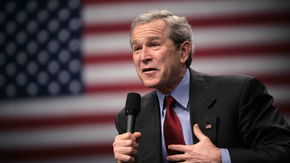 Cựu Tổng thống Bush tin chắc Ukraine có thể thắng Nga; Mỹ dốc sức giúp Kiev phản công - Ảnh 1.