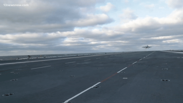 Cận cảnh siêu tàu sân bay mạnh nhất của Mỹ lần đầu tới Na Uy sau 60 năm - Ảnh 8.