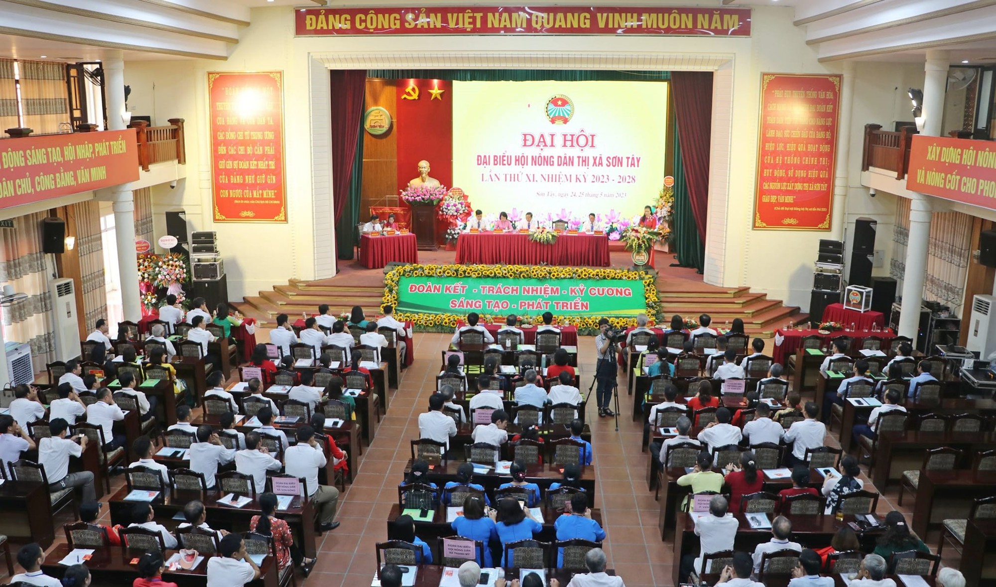 Hà Nội: Đại hội Hội Nông dân thị xã Sơn Tây, ông Khuất Văn Sỹ được bầu giữ chức Chủ tịch Hội Nông dân - Ảnh 2.