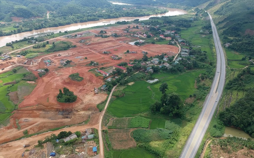 Hình ảnh đại công trường sân bay Sa Pa sau 1 năm khởi công xây dựng - Ảnh 10.