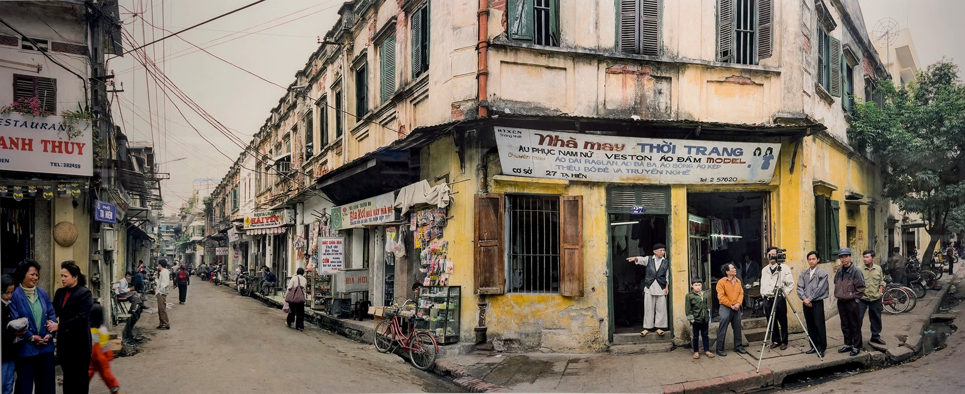 Những bức ảnh màu hoài niệm về Hà Nội một thời gian khó những năm 80 - Ảnh 4.