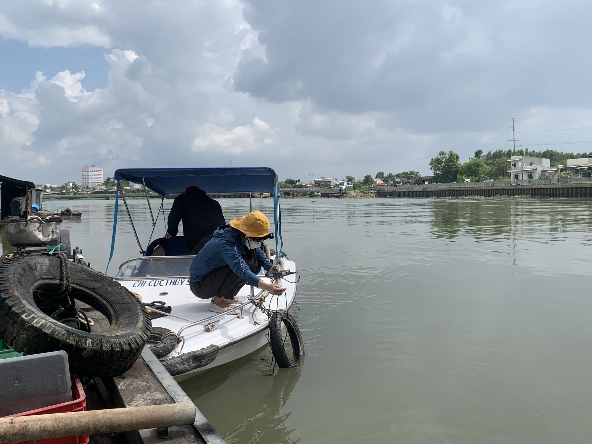 Đồng Nai: Xuất hiện tình trạng cá bè trên sông Cái bị chết lác đác nhiều ngày - Ảnh 2.