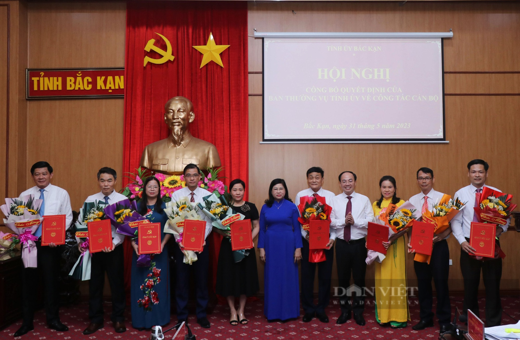Phó Chủ tịch UBND tỉnh Bắc Kạn được điều động, luân chuyển nhận công tác tại UBMTTQ Việt Nam tỉnh - Ảnh 1.