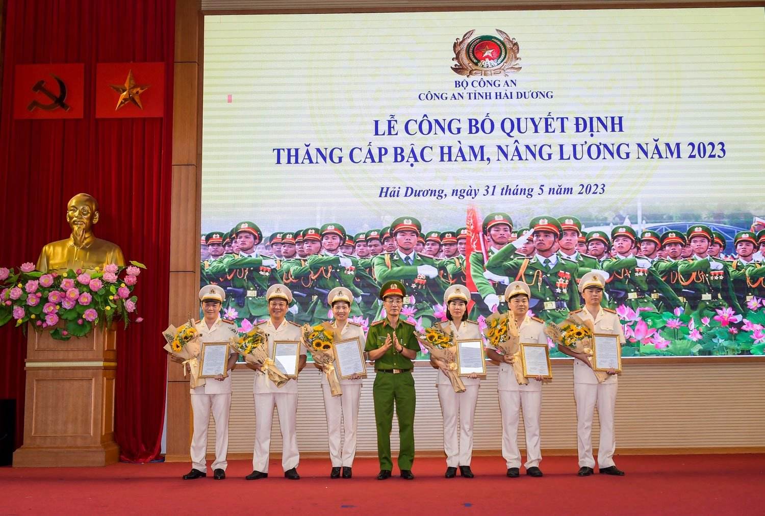 Thăng hàm Đại tá cho Giám đốc 1 Phó Giám đốc Công an tỉnh Hải Dương  - Ảnh 2.