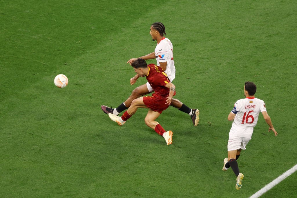 Thắng luân lưu trước AS Roma, Sevilla lần thứ 7 vô địch Europa League - Ảnh 1.