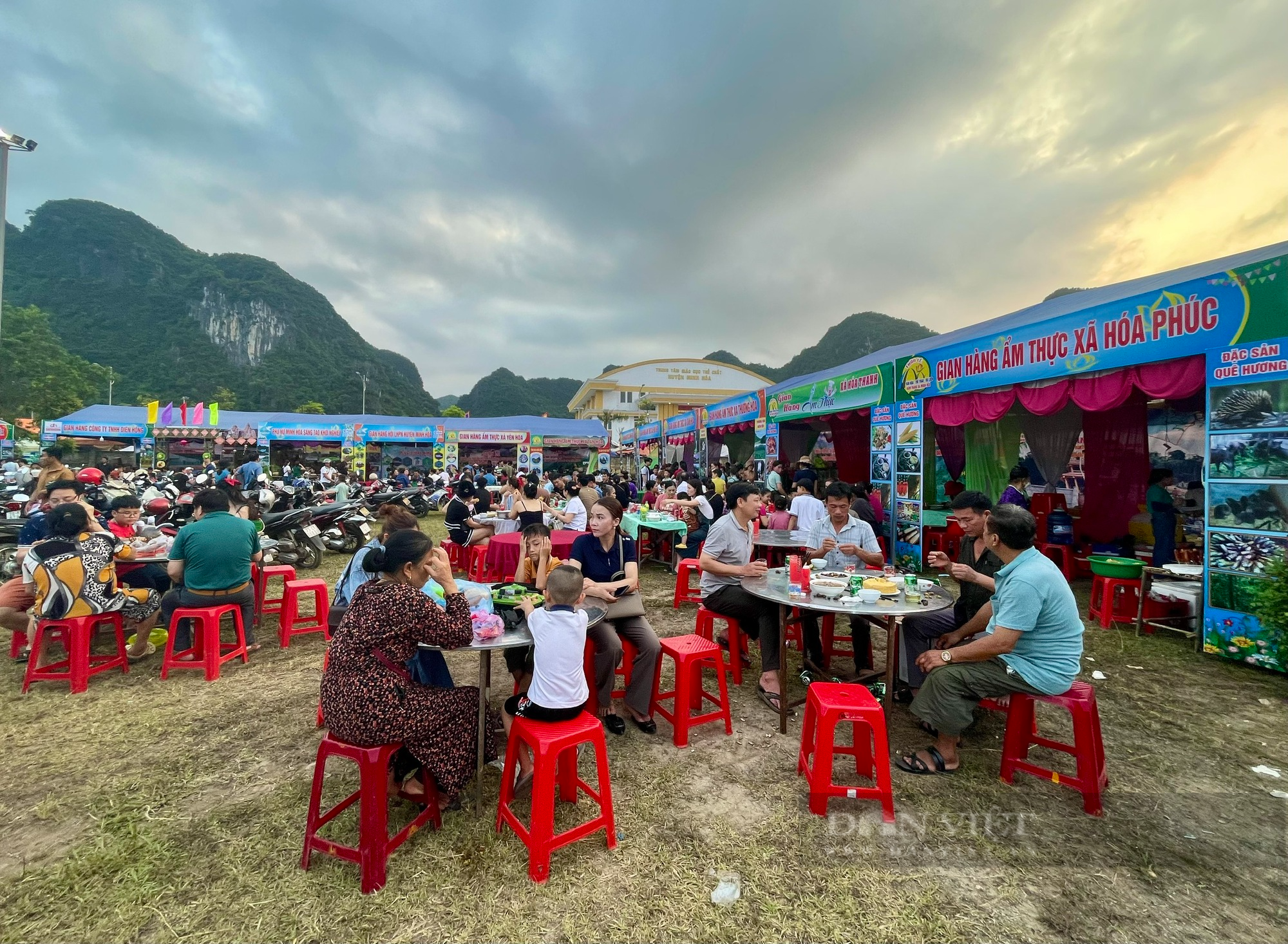 Quảng Bình: Đặc sản cơm bồi, cá mát, ốc khe... hút khách du lịch ở Hội Rằm tháng Ba  - Ảnh 6.