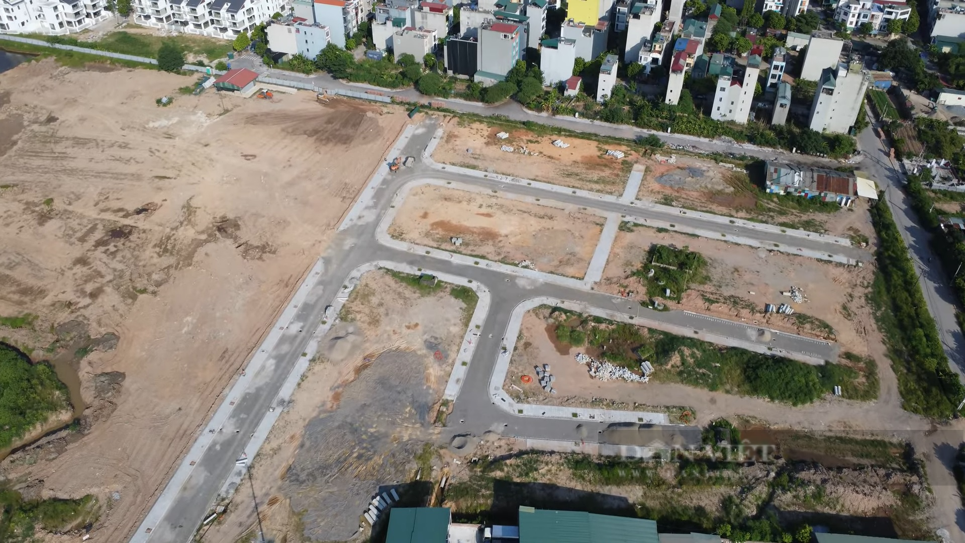 Giá khởi điểm đấu giá đất vùng ven Hà Nội cao ngất ngưởng hơn 71 triệu đồng/m2 - Ảnh 1.