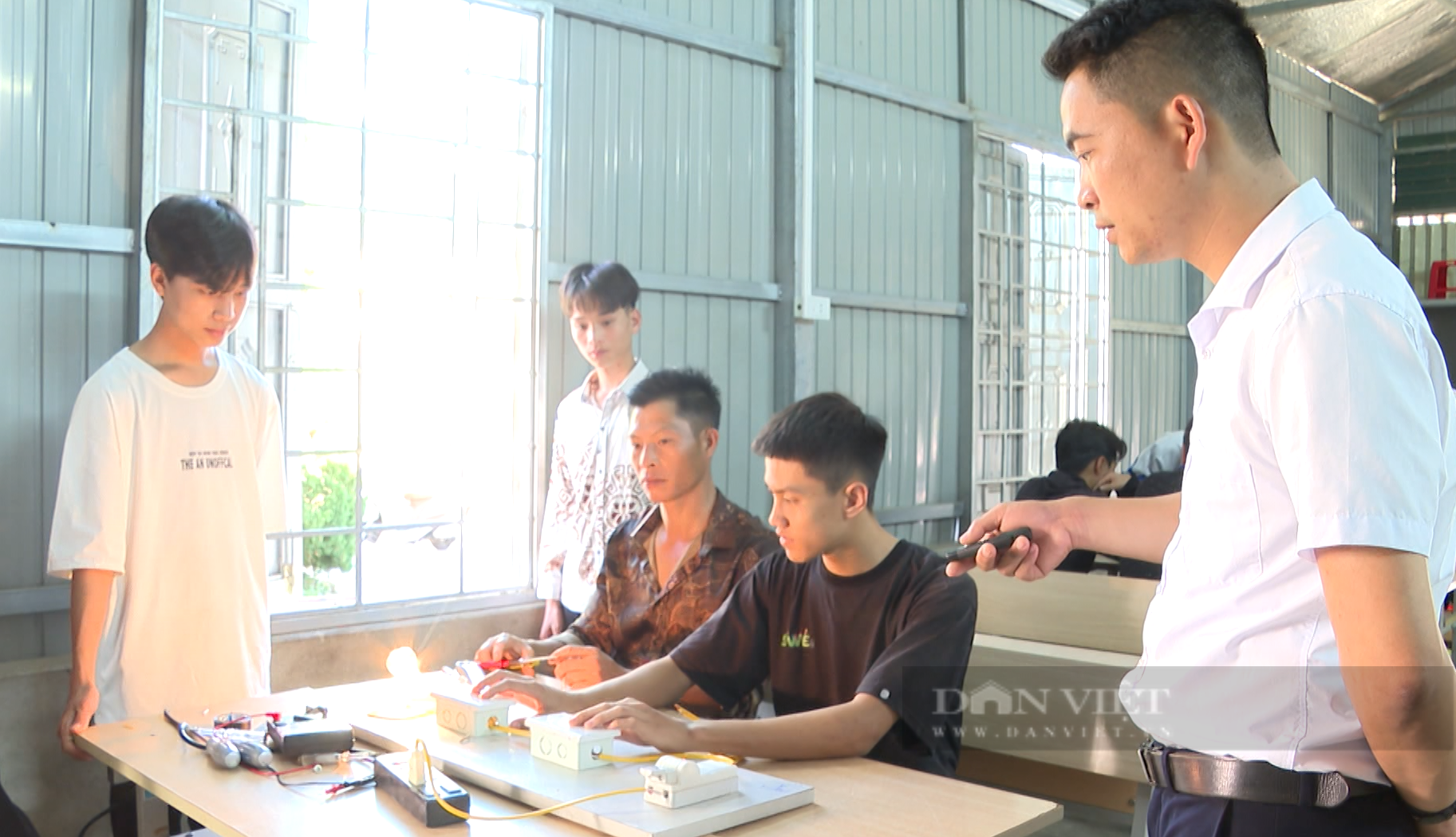 Đào tạo nghề cho lao động nông thôn ở Lai Châu, một giải pháp căn cơ để giảm nghèo - Ảnh 3.