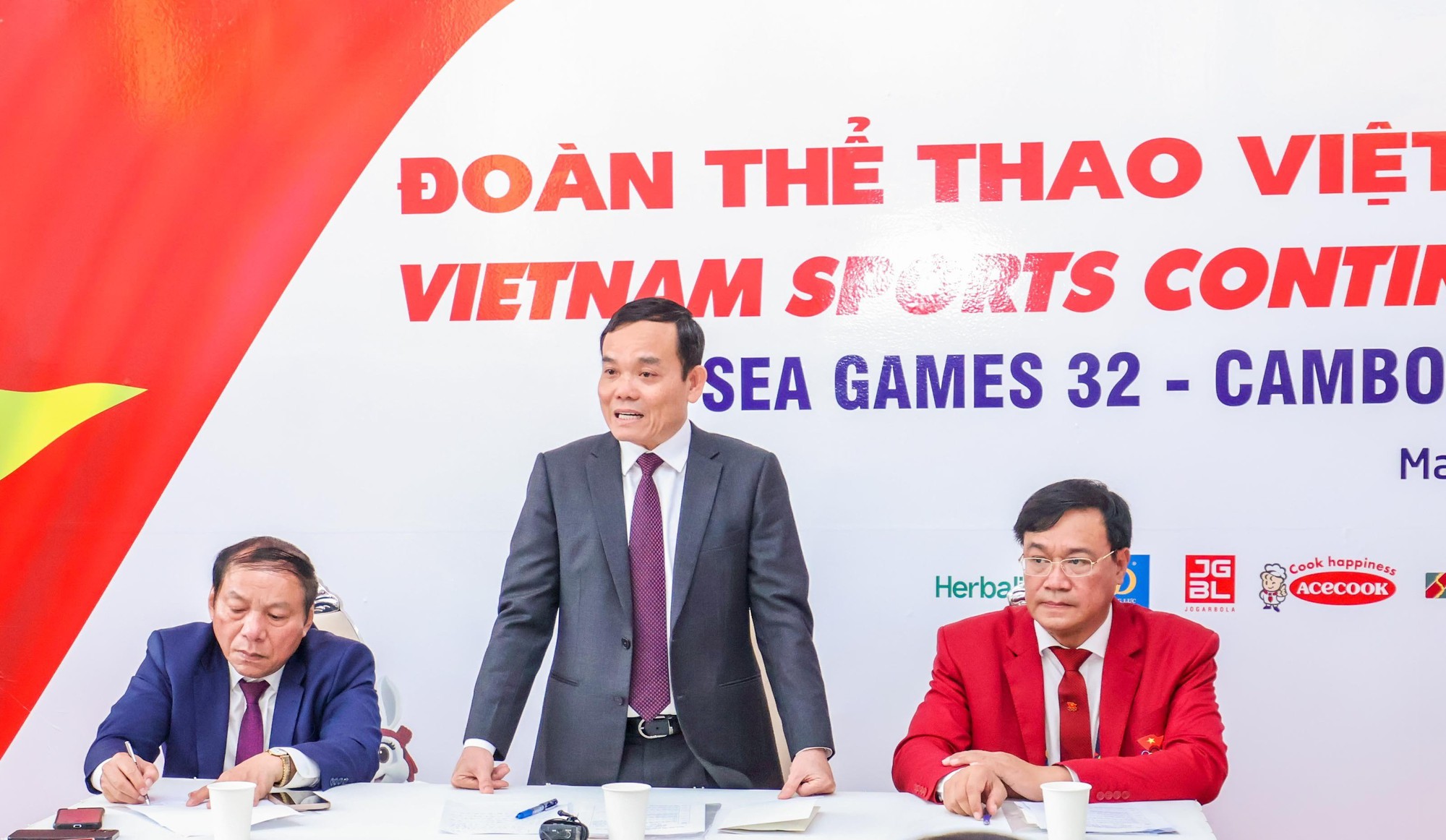 Phó Thủ tướng Trần Lưu Quang: “SEA Games là nơi để tinh thần, văn hoá, sức mạnh của con người Việt Nam tỏa sáng” - Ảnh 3.