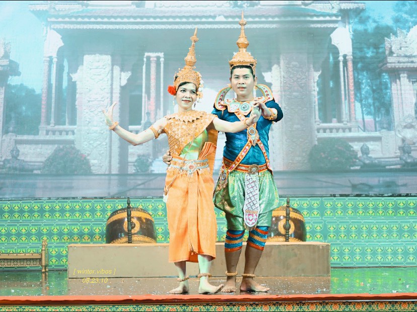 Sức hút kỳ diệu từ điệu múa truyền thống của người Khmer - Ảnh 1.
