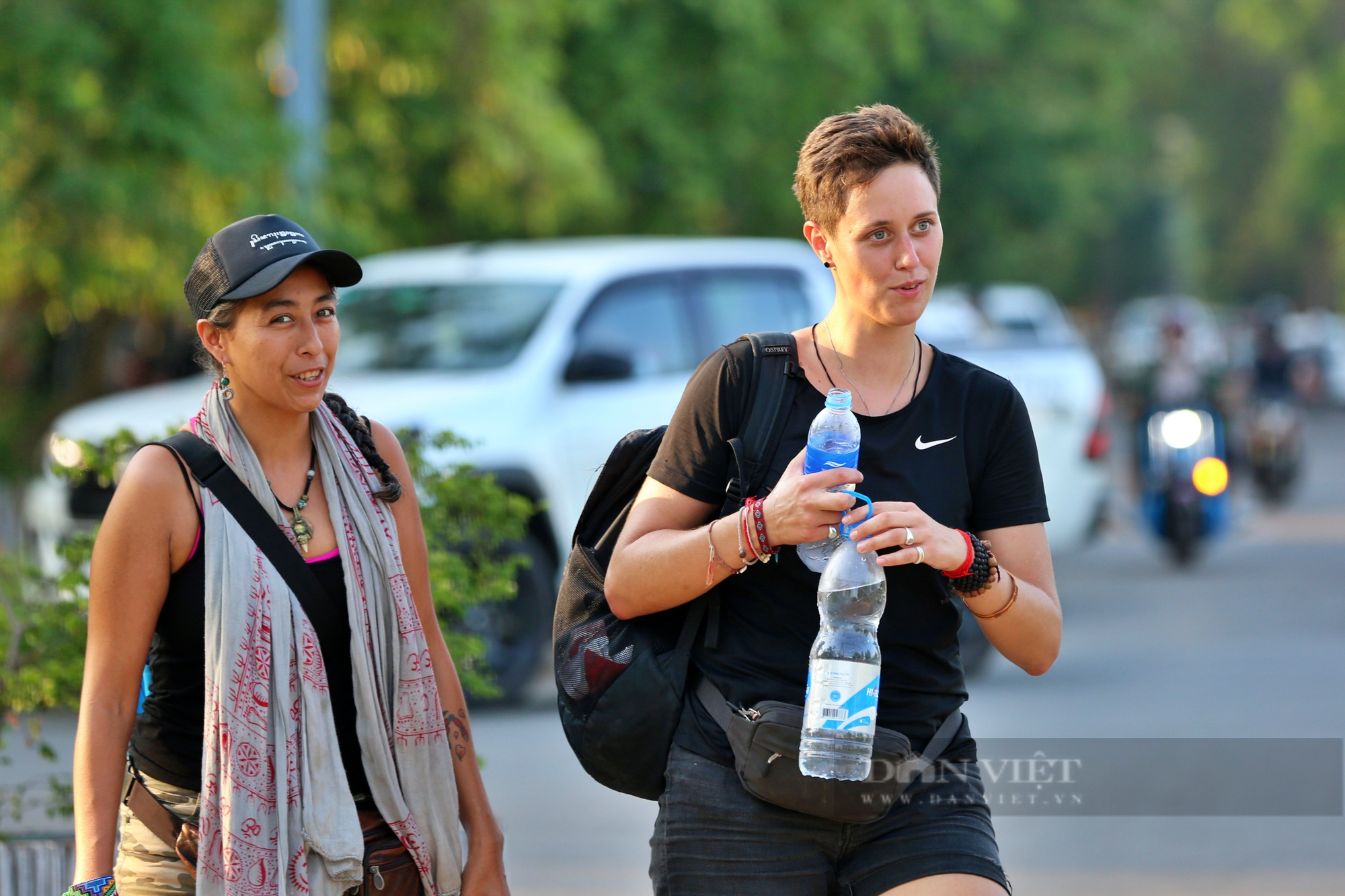 SEA Games 32: Ngỡ ngàng với đường chạy marathon tại Angkor Wat - Ảnh 13.