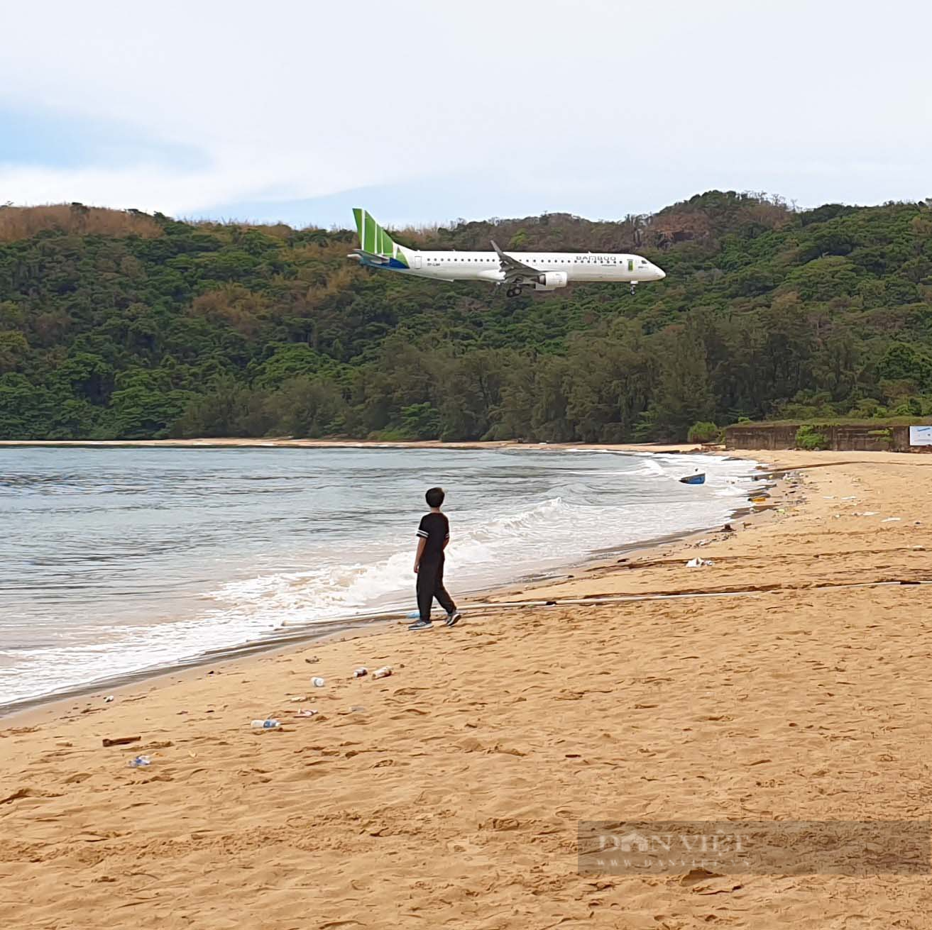 Du lịch mùa cao điểm – Hè 2023, giá vé máy bay “trên trời”, liệu khách hàng có “quay lưng”? - Ảnh 3.