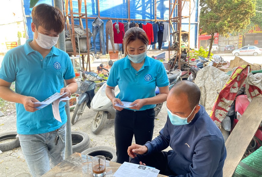 Người dân có đăng ký thường trú tại Hà Nội được hỗ trợ đóng BHXH tự nguyện - Ảnh 1.