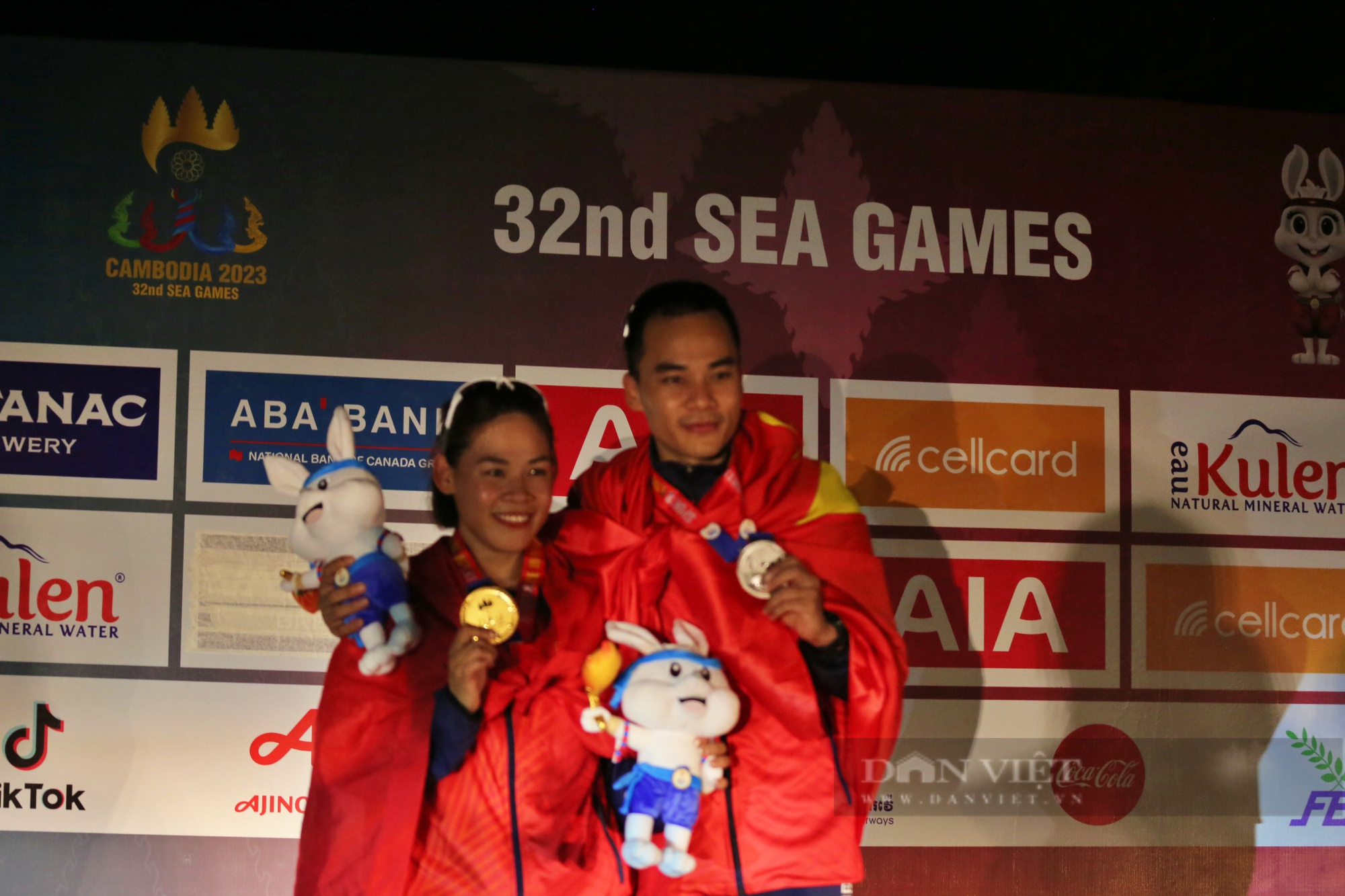Giành HCV đi bộ 20km SEA Games 32, Nguyễn Thị Thanh Phúc có hành động cực &quot;ngọt&quot; - Ảnh 14.