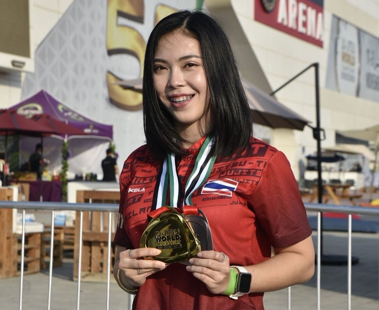 Nữ võ sĩ xinh đẹp người Thái Lan vừa giành HCV SEA Games 32 - Ảnh 2.