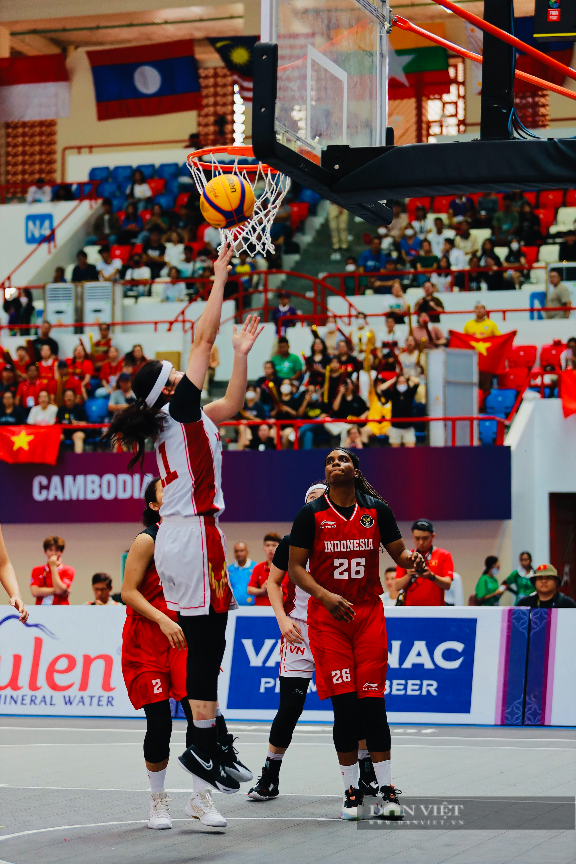 ĐT bóng rổ nữ 3x3 Việt Nam lội ngược dòng gành chiến thắng trước ĐT nữ Indonesia - Ảnh 6.