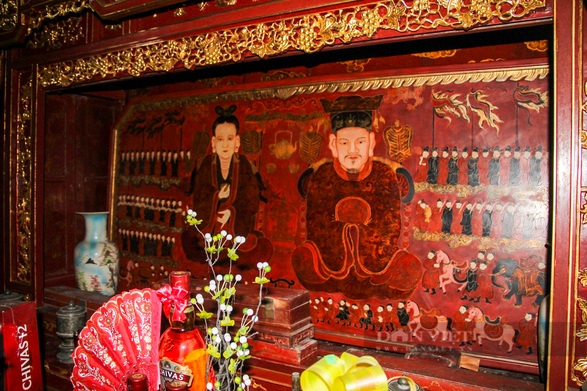 Ngai thờ sơn son thếp vàng 300 tuổi ở Thái Bình được công nhận là bảo vật quốc gia - Ảnh 13.
