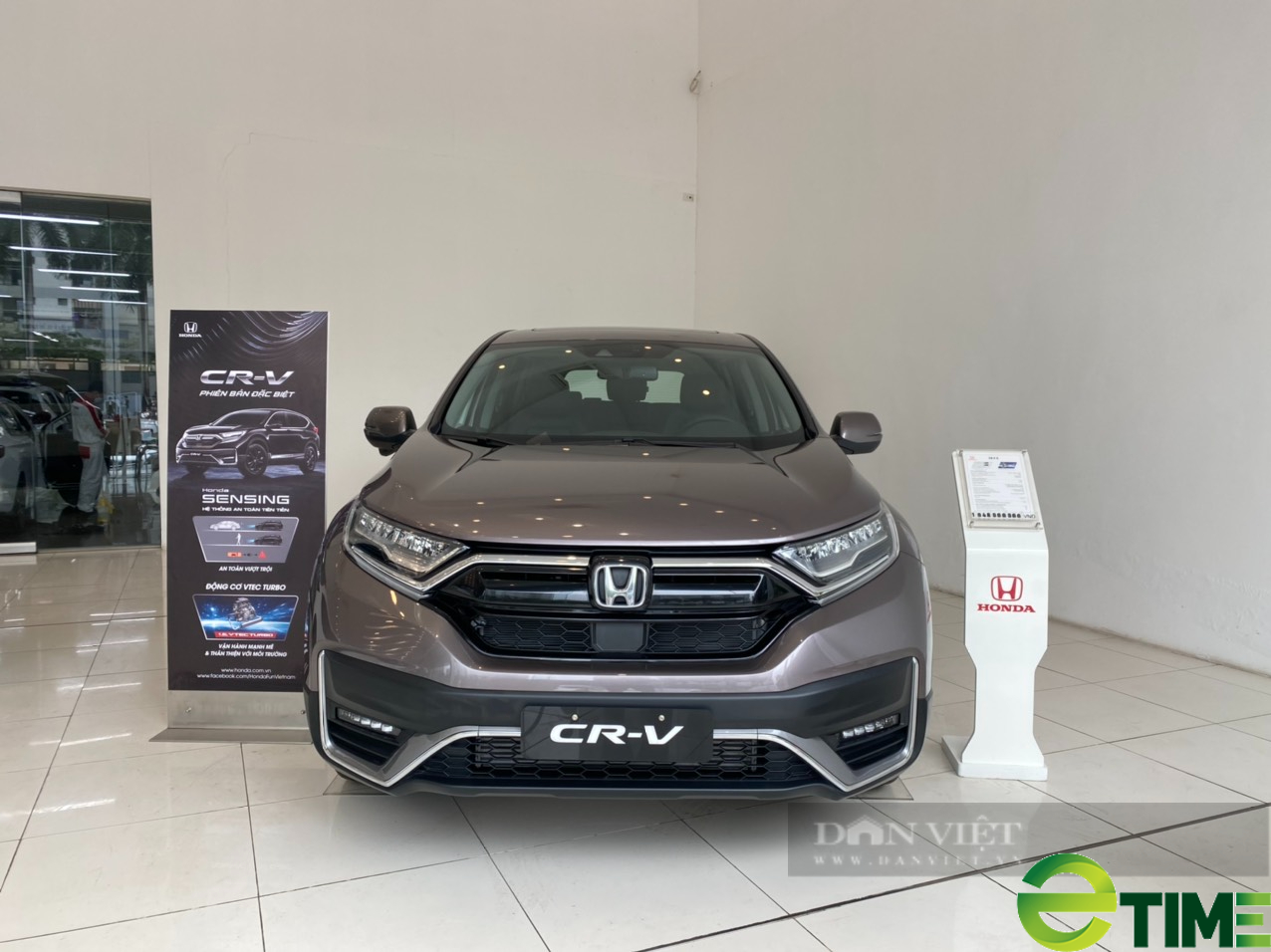 Giá xe Honda CR-V lăn bánh mới nhất tháng 6/2022, có ưu đãi gì? - Ảnh 1.