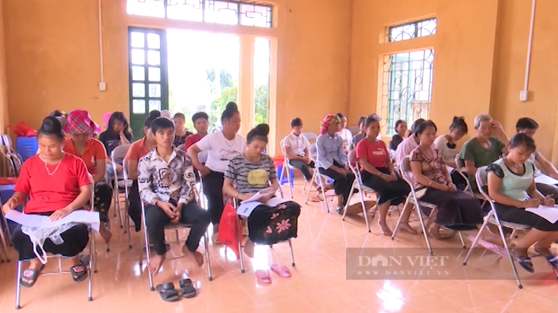 Đào nghề cho lao động nông thôn, một giải pháp thiết thực để giảm nghèo ở Lai Châu - Ảnh 3.