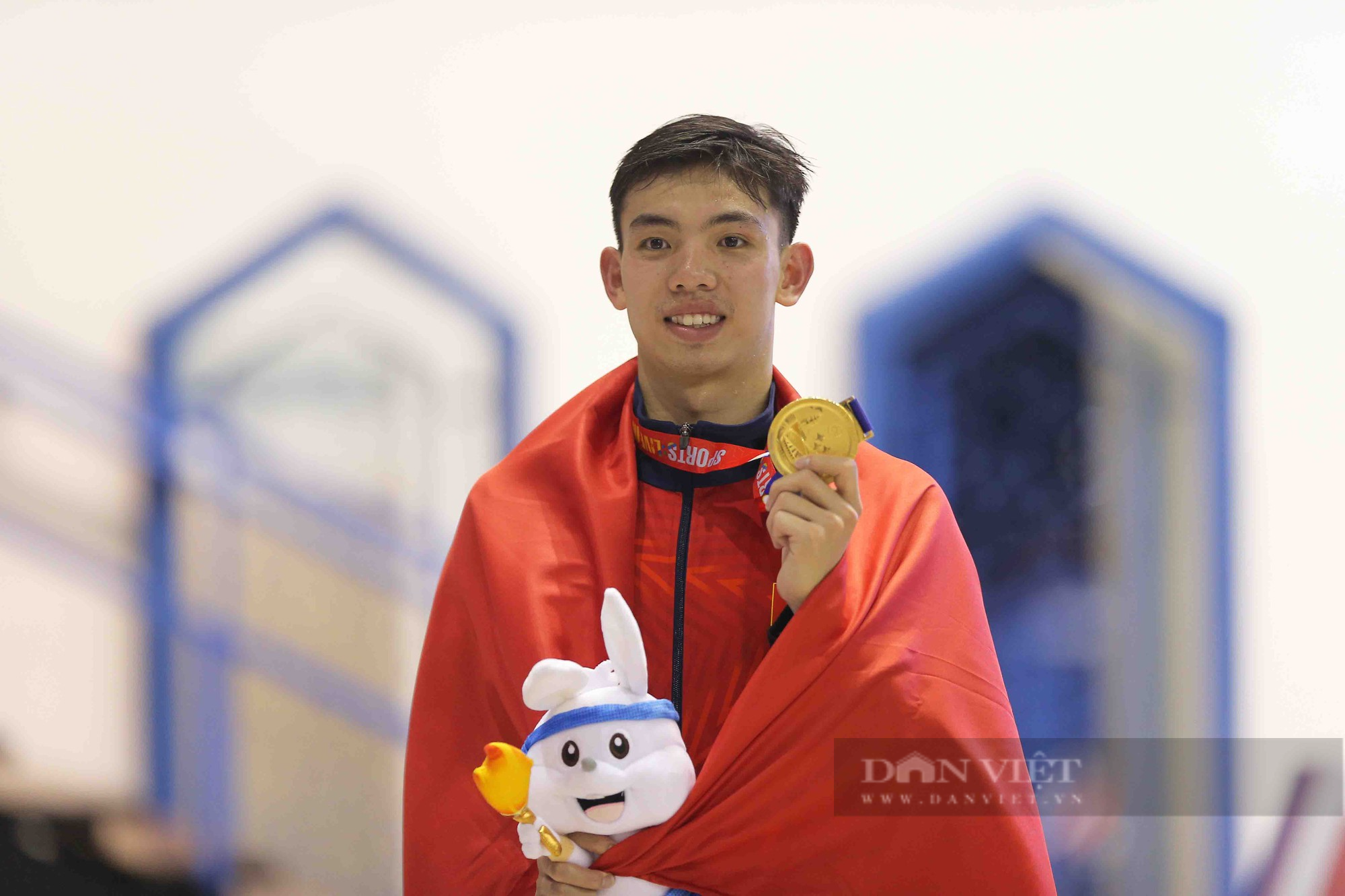 Giành HCV 1.500m SEA Games 32, kình ngư Nguyễn Huy Hoàng bất ngờ nhắc Lâm Quang Nhật - Ảnh 3.