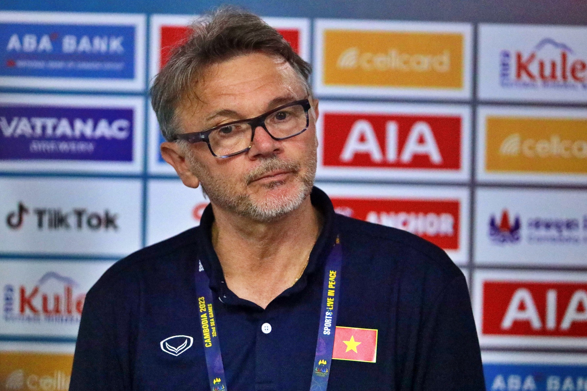 HLV Troussier: &quot;U22 Malaysia đã phạm lỗi với Quan Văn Chuẩn trong tình huống ghi bàn&quot; - Ảnh 1.