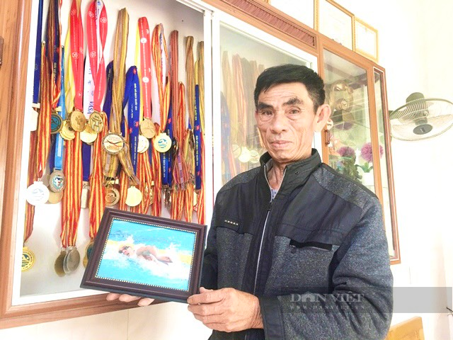 Bố kình ngư Nguyễn Huy Hoàng: &quot;Tự hào về con, gắng giành thêm huy chương vàng cho thể thao nước nhà&quot; - Ảnh 2.