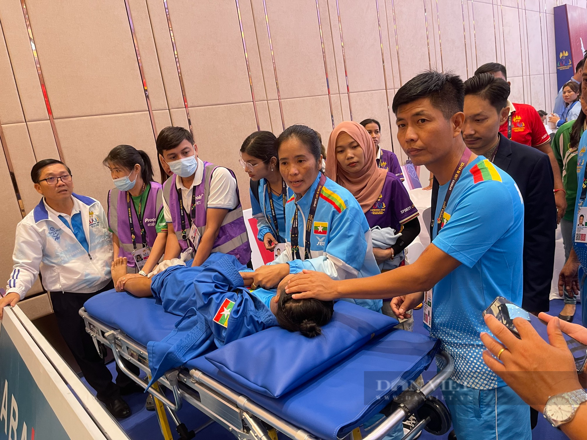 Chấn thương kinh hoàng, nữ võ sĩ Vovinam Myanmar phải nhập viện cấp cứu - Ảnh 7.