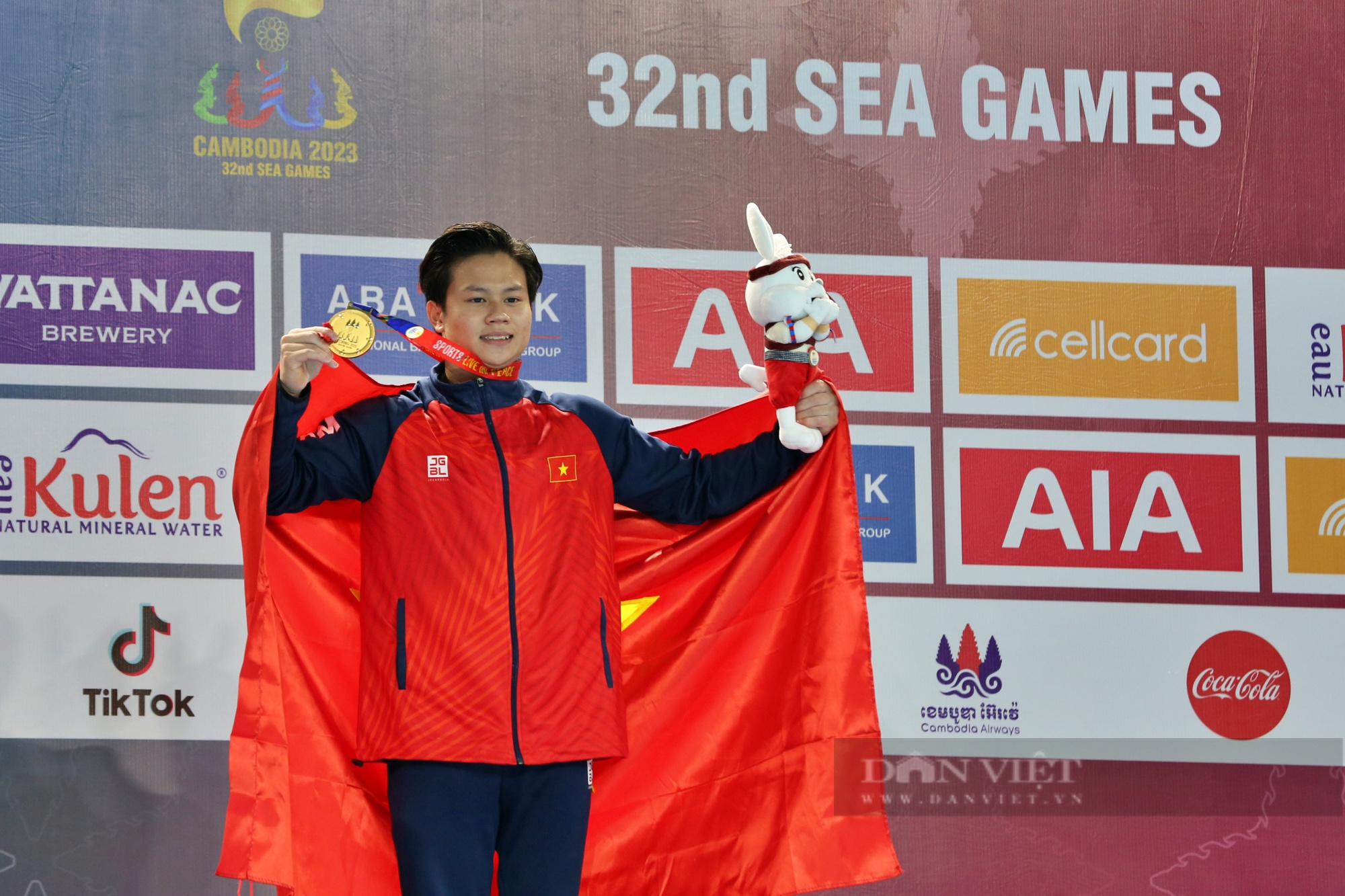 Ảnh: Đinh Phương Thành toả sáng giành HCV xà đơn SEA Games 32 - Ảnh 11.