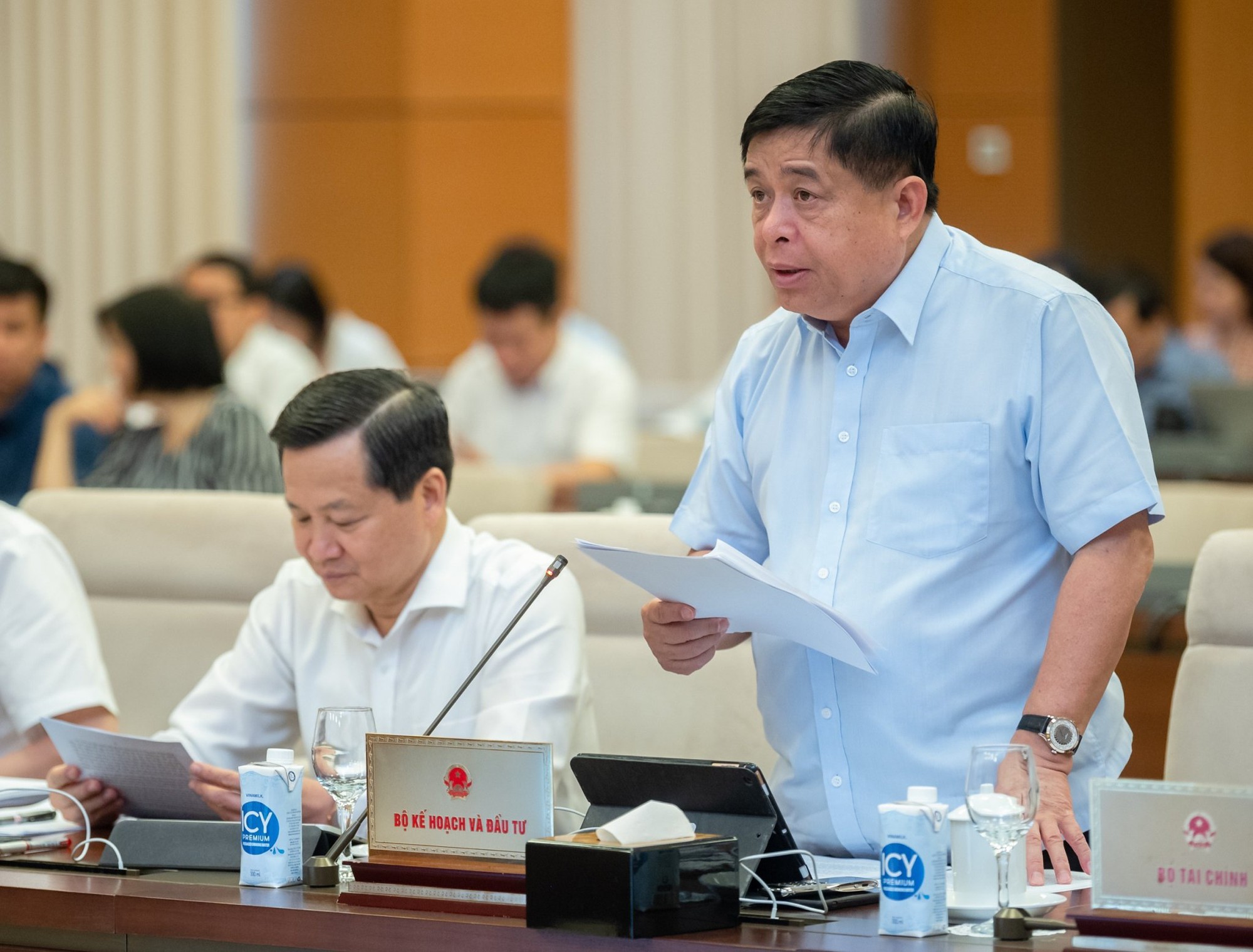 Bộ trưởng Nguyễn Chí Dũng: Nhiều doanh nghiệp lớn đã phải bán gần hết tài sản - Ảnh 1.