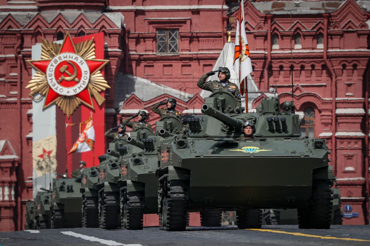 Nhiều nhà lãnh đạo nước ngoài cùng Tổng thống Putin dự Lễ duyệt binh Chiến thắng ở Moscow - Ảnh 1.