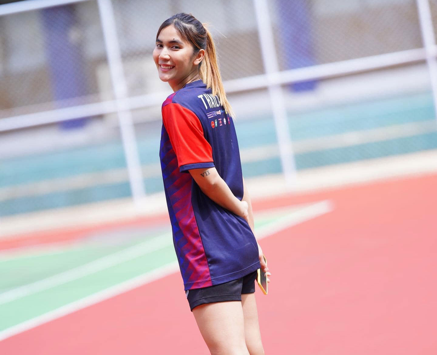 Hot girl bóng chuyền Thái Lan “gây sốt” tại SEA Games 32 - Ảnh 4.